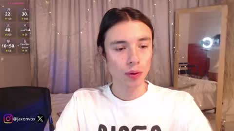 Snapshot of j_a_x_x_x_o_n chatting on August 2026 10:54:01 AM Hey im Jaxxxon check my info online show from August 2026 10:54:01 AM