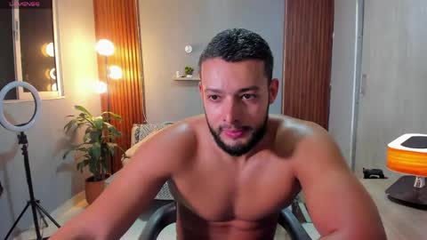 Snapshot of j_calix chatting on May 2026 11:22:02 PM Calix Independient model Insta and twt Calixsnake online show from May 2026 11:22:02 PM