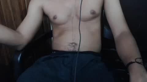 Snapshot of j_castello chatting on February 2026 02:33:01 AM J online show from February 2026 02:33:01 AM