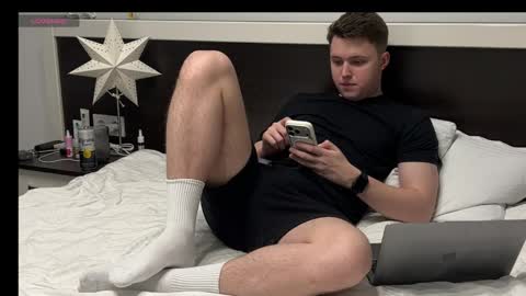 j_lyle_x online show from May 2026 07:08:01 PM