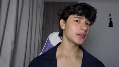 Snapshot of j_u_p_i_t_e_r chatting on November 2025 12:39:02 PM Noah online show from November 2025 12:39:02 PM