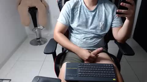 Snapshot of jack_boy_cum chatting on October 2025 11:27:01 PM Jack online show from October 2025 11:27:01 PM