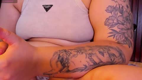   online show from November 2025 05:08:02 AM