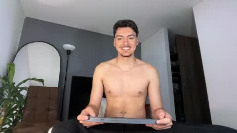 INDEPENDENT MODEL online show from April 2026 10:37:01 AM