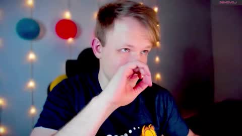 Anton online show from September 2025 09:05:02 PM