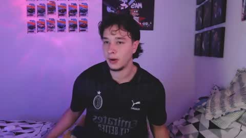 Snapshot of jack_walker190 chatting on July 2026 04:36:02 AM J online show from July 2026 04:36:02 AM