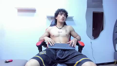 Jackes Taylor online show from September 2025 05:07:01 AM