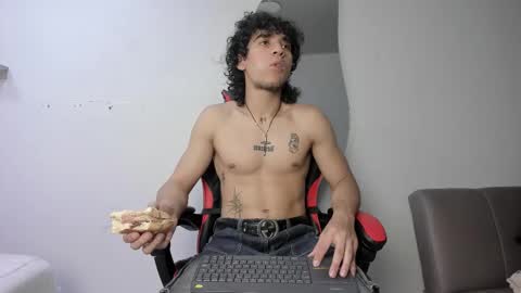 Jackes Taylor online show from November 2025 05:39:02 AM