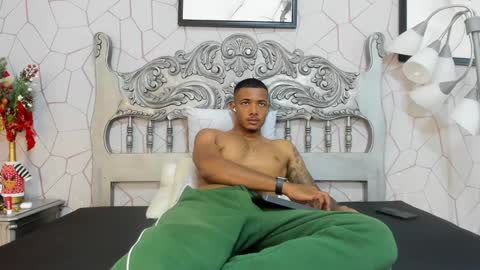 Snapshot of jackmacson chatting on January 2025 03:12:02 PM jackmacson online show from January 2025 03:12:02 PM