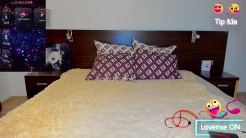 sallyevans online show from January 2025 01:20:01 PM