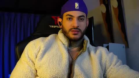 Snapshot of jackson__cottonwood chatting on November 2025 07:22:01 AM JC online show from November 2025 07:22:01 AM