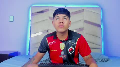 Jackson  online show from December 2024 07:11:01 PM