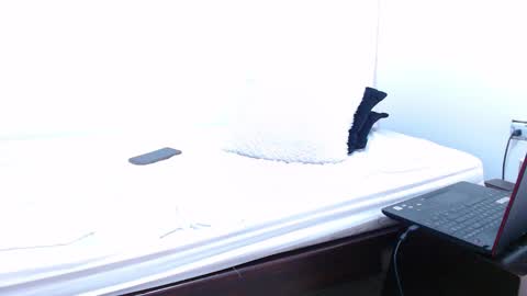 jacob broown23 online show from November 2025 05:00:01 PM