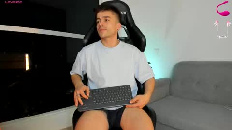 Snapshot of jacob_ferrer chatting on February 2026 11:28:02 PM JACOB FERRER online show from February 2026 11:28:02 PM