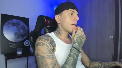 jacobb116 online show from December 2025 01:57:02 AM