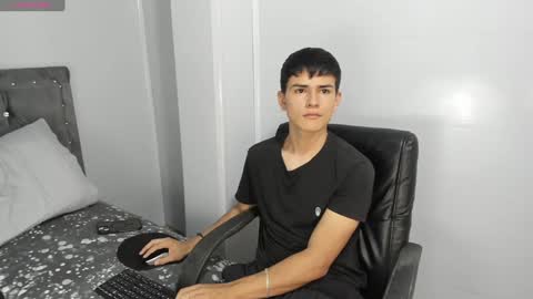 Snapshot of jacobb_lee chatting on December 2024 03:47:02 PM Jacob Lee online show from December 2024 03:47:02 PM