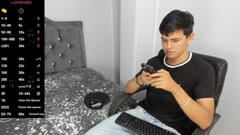 Snapshot of jacobb_lee chatting on December 2024 07:39:02 PM Jacob Lee online show from December 2024 07:39:02 PM