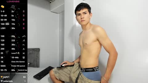 Snapshot of jacobb_lee chatting on December 2024 07:20:01 PM Jacob Lee online show from December 2024 07:20:01 PM