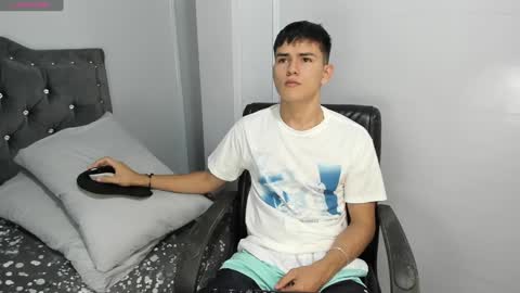 Snapshot of jacobb_lee chatting on December 2024 02:14:02 PM Jacob Lee online show from December 2024 02:14:02 PM