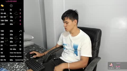 Snapshot of jacobb_lee chatting on January 2025 08:04:01 PM Jacob Lee online show from January 2025 08:04:01 PM