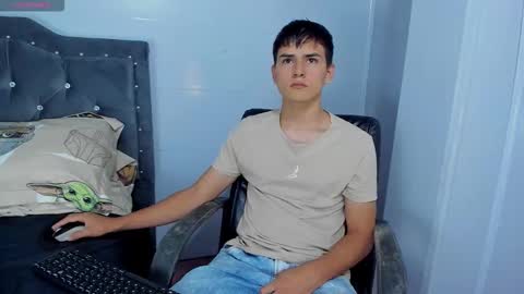 Snapshot of jacobb_lee chatting on November 2025 08:19:02 PM Jacob Lee online show from November 2025 08:19:02 PM