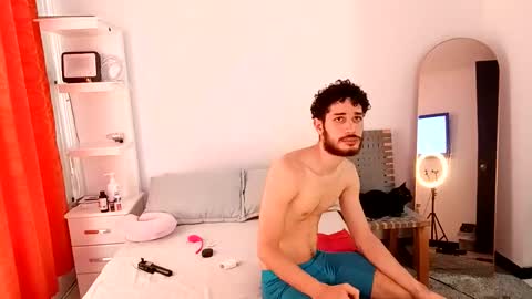 JACOB  ROBIN online show from November 2025 06:08:01 PM