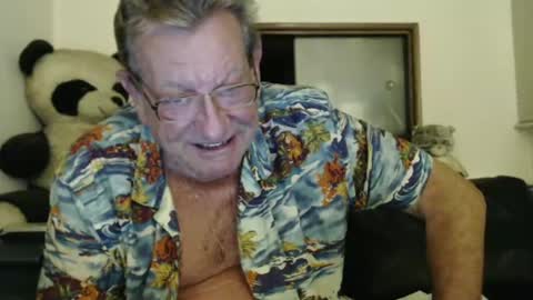 Snapshot of jacques_de_france chatting on December 2024 04:39:02 AM Jacques online show from December 2024 04:39:02 AM