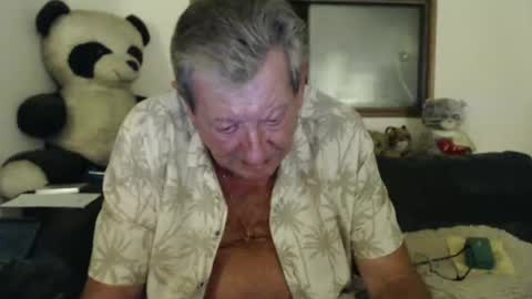 Snapshot of jacques_de_france chatting on February 2025 04:51:02 AM Jacques online show from February 2025 04:51:02 AM