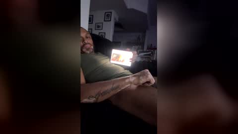 jacuzzi_b online show from March 2026 09:45:01 AM