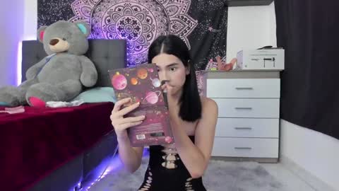 Snapshot of jade__weed chatting on February 2025 11:24:01 PM online show from February 2025 11:24:01 PM