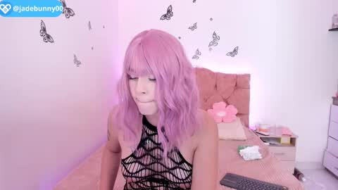 Snapshot of jade__weed chatting on September 2025 12:12:02 AM online show from September 2025 12:12:02 AM
