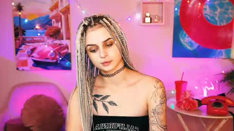 Snapshot of jade_castle chatting on December 2024 04:27:02 PM jade_castle online show from December 2024 04:27:02 PM