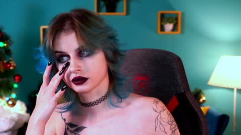 Snapshot of jade_castle chatting on January 2025 03:02:02 PM jade_castle online show from January 2025 03:02:02 PM