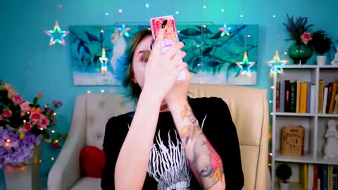 Snapshot of jade_castle chatting on January 2025 02:25:01 PM jade_castle online show from January 2025 02:25:01 PM