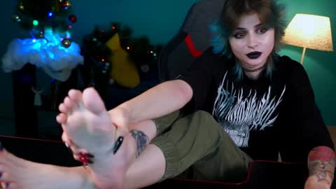 Snapshot of jade_castle chatting on January 2025 07:49:02 AM jade_castle online show from January 2025 07:49:02 AM