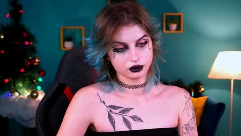 Snapshot of jade_castle chatting on January 2025 10:12:02 AM jade_castle online show from January 2025 10:12:02 AM