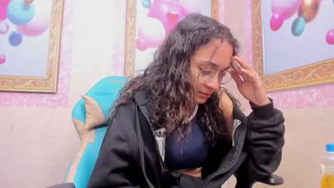 Snapshot of jade_greeyy_ chatting on October 2025 03:15:02 AM Jade Greeyy online show from October 2025 03:15:02 AM