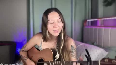 Jade Margot online show from November 2025 04:00:02 AM