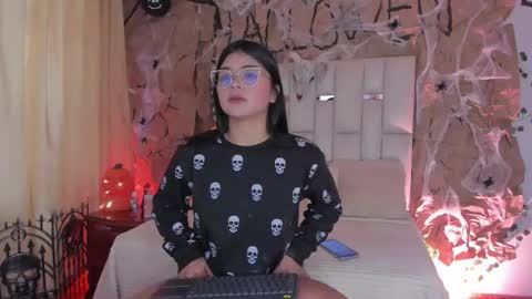 Snapshot of jade_nm chatting on October 2025 12:42:02 PM ade online show from October 2025 12:42:02 PM