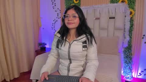 Snapshot of jade_nm chatting on November 2025 01:44:02 PM ade online show from November 2025 01:44:02 PM