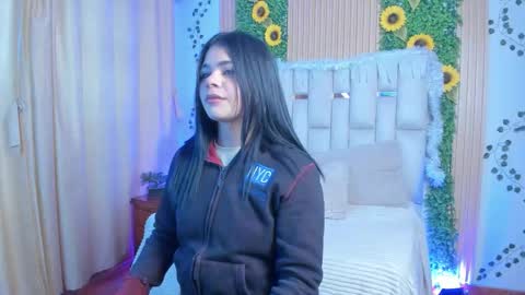 Snapshot of jade_nm chatting on November 2025 01:02:02 PM ade online show from November 2025 01:02:02 PM