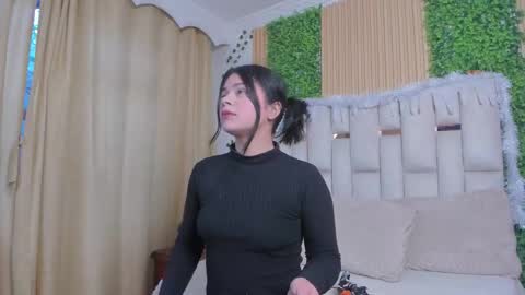 Snapshot of jade_nm chatting on December 2025 01:17:01 PM ade online show from December 2025 01:17:01 PM