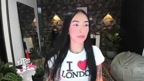 Snapshot of jade_porn chatting on January 2025 12:18:01 PM Jade  independent model online show from January 2025 12:18:01 PM