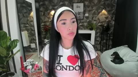 Snapshot of jade_porn chatting on February 2025 12:05:02 PM Jade  independent model online show from February 2025 12:05:02 PM