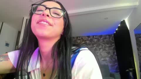 Snapshot of jade_porn chatting on March 2025 02:42:02 PM Jade  independent model online show from March 2025 02:42:02 PM