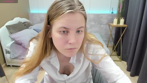 Jade online show from January 2025 11:33:02 PM