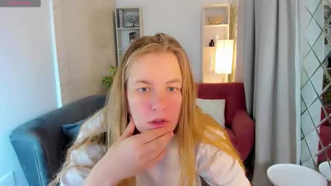 Jade online show from September 2025 08:31:01 PM