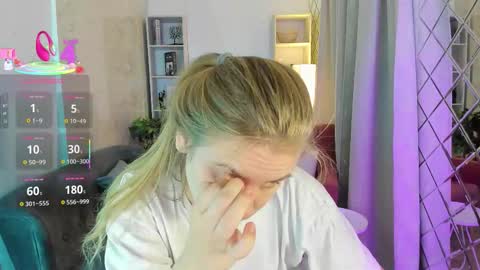 Jade online show from September 2025 08:23:01 PM