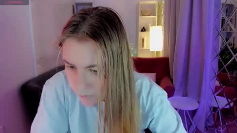 Jade online show from December 2025 09:24:02 PM