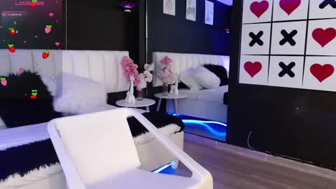 JADE online show from March 2025 12:26:02 PM